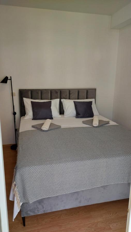 Apartment Tre Strade Baška Voda Dış mekan fotoğraf